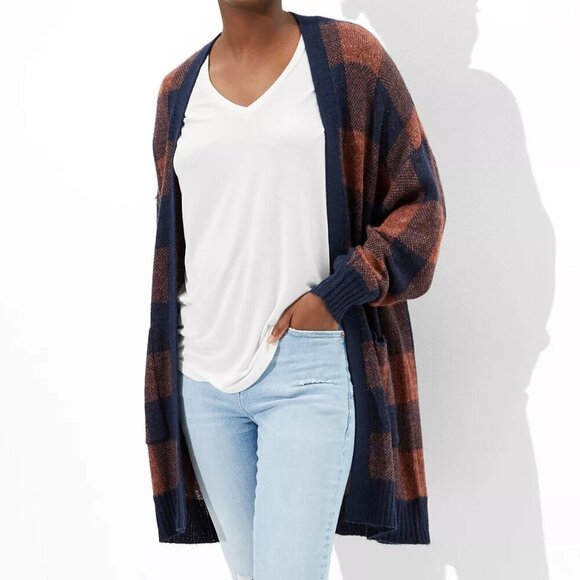 AE American Eagle Oversized Wool Plaid Cardigan Navy Brown Navy Brown – XS - Picture 4 of 13